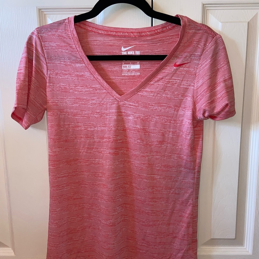 Nike dry fit short sleeve athletic shirt